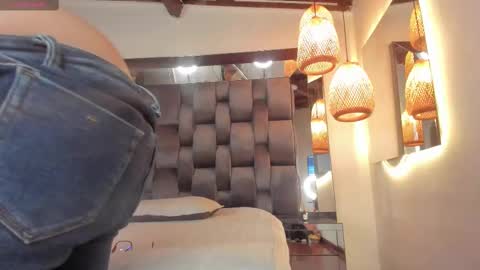 Pamela  online show from February 2025 06:09:01 PM