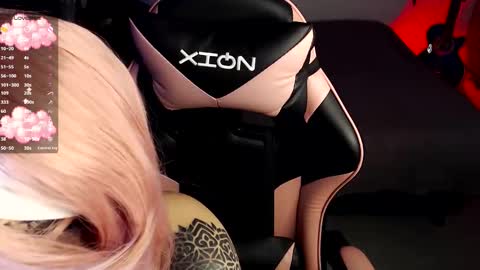 Sara online show from September 2025 07:58:02 PM