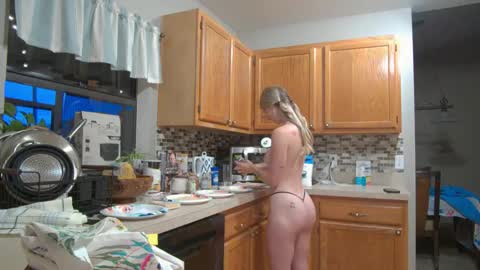 therosiecheeks online show from May 2026 12:19:01 AM