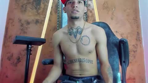 Snapshot of theskinny8inch_ chatting on September 2025 04:34:02 AM theskinny8inch_ online show from September 2025 04:34:02 AM