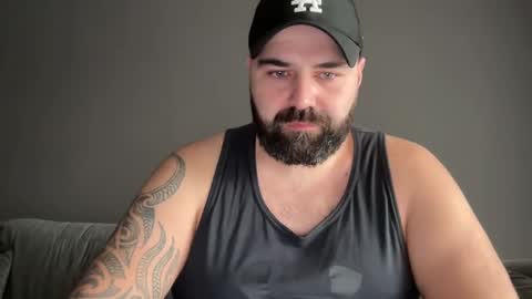 Snapshot of thessalonikios1987 chatting on December 2024 08:40:02 AM Hornyforyou online show from December 2024 08:40:02 AM