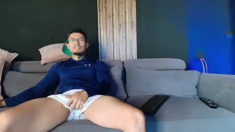thestraightroom online show from April 2026 12:25:02 PM