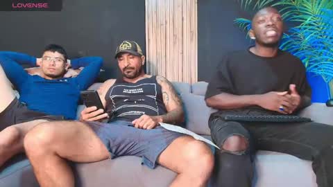 thestraightroom online show from May 2026 12:57:01 PM