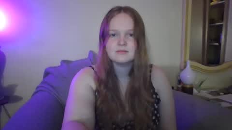 thestrawberrycreme online show from December 2024 03:10:01 PM