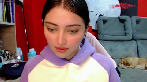 Snapshot of thesweethari chatting on January 2025 11:50:01 PM I dont do real meetings My bio online show from January 2025 11:50:01 PM