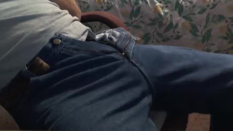 Snapshot of thetnguy chatting on November 2025 01:36:02 PM thetnguy online show from November 2025 01:36:02 PM