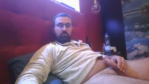 Snapshot of theviper1990 chatting on December 2024 02:34:02 AM Carlos1990 online show from December 2024 02:34:02 AM