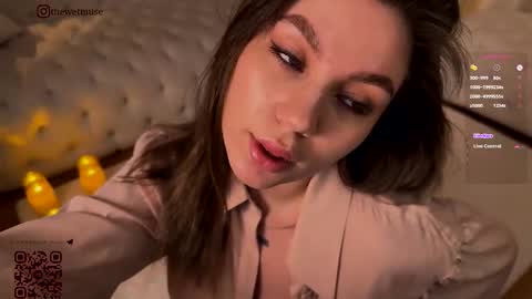 Snapshot of thewetmuse chatting on November 2025 01:31:01 PM Grace Next broadcast - online show from November 2025 01:31:01 PM