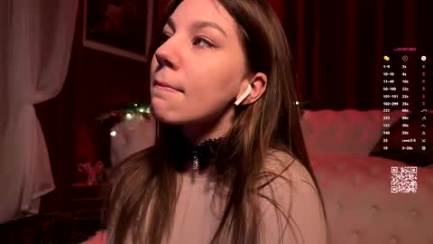 Snapshot of thewetmuse chatting on December 2025 01:04:02 PM Grace Next broadcast - online show from December 2025 01:04:02 PM