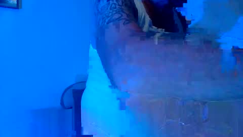 Snapshot of thezosk chatting on November 2025 12:04:01 PM The ZoSk online show from November 2025 12:04:01 PM