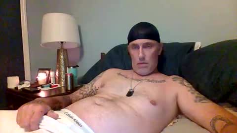 Snapshot of thezosk chatting on December 2025 12:09:01 PM The ZoSk online show from December 2025 12:09:01 PM