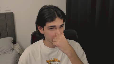 thiaan__ online show from December 2024 02:21:01 AM