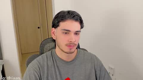 thiaan__ online show from October 2025 11:18:02 PM