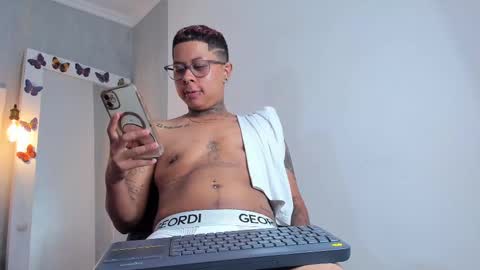 Thiago online show from March 2025 06:54:02 PM