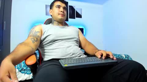 Thiago online show from February 2026 05:01:02 AM