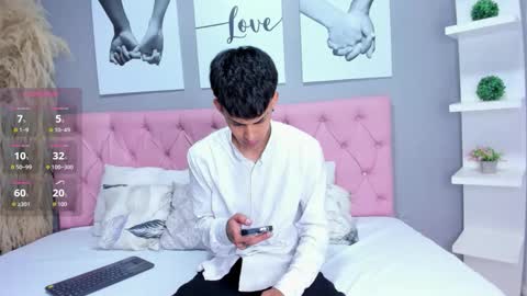 Snapshot of thiago_hard chatting on September 2025 01:02:02 PM Thiago online show from September 2025 01:02:02 PM