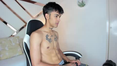 Snapshot of thiago_hard chatting on October 2025 07:58:02 PM Thiago online show from October 2025 07:58:02 PM