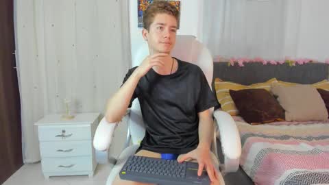 Manuel online show from November 2025 03:16:02 AM