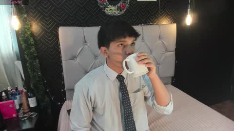 thiago online show from November 2025 01:00:02 PM