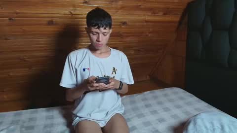 Snapshot of thiago_n_sam chatting on November 2025 11:03:01 PM thiago_n_sam online show from November 2025 11:03:01 PM