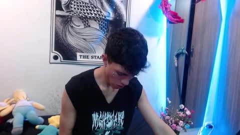 Snapshot of thiago_n_sam chatting on December 2025 12:38:02 AM thiago_n_sam online show from December 2025 12:38:02 AM