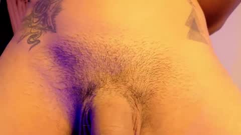 Snapshot of thiago_n_sam chatting on April 2026 02:06:01 AM thiago_n_sam online show from April 2026 02:06:01 AM