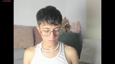 Snapshot of thiago_n_sam chatting on July 2026 05:00:02 AM thiago_n_sam online show from July 2026 05:00:02 AM