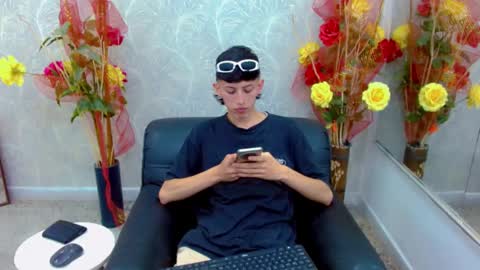 Snapshot of thiago_twink38 chatting on October 2025 03:28:01 AM thiago_twink38 online show from October 2025 03:28:01 AM