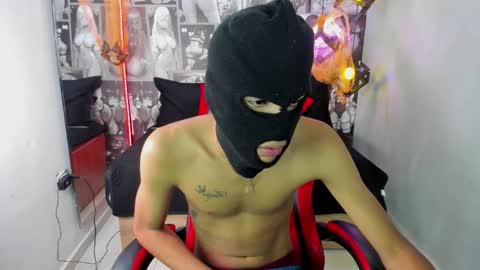 T H I A G O  online show from October 2025 01:55:02 PM