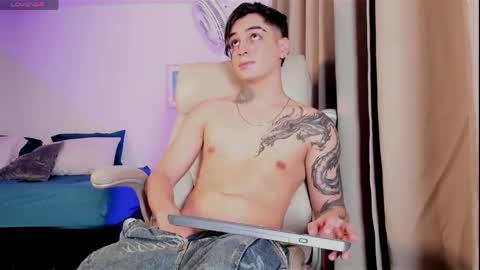 Thiago Winteer online show from April 2026 12:49:02 AM