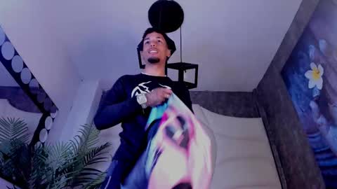 ThiagoFerreti online show from November 2025 07:47:02 PM