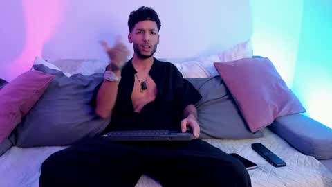 ThiagoFerreti online show from June 2026 03:18:01 AM