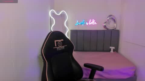 Snapshot of thiana_tay chatting on November 2025 03:38:01 AM thiana online show from November 2025 03:38:01 AM