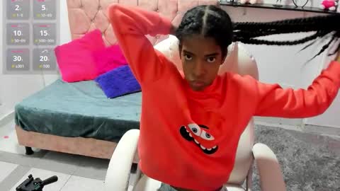 Snapshot of thianahorny chatting on November 2025 12:17:01 PM thianahorny online show from November 2025 12:17:01 PM