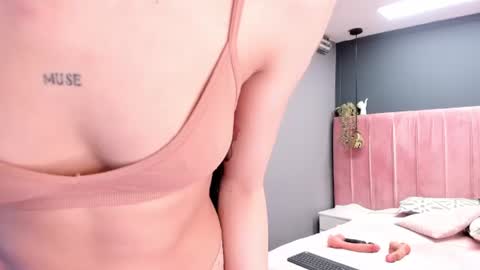 thiara_gh online show from June 2026 12:22:01 PM