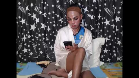 Snapshot of thick_bigcock13 chatting on February 2025 10:00:01 PM gil online show from February 2025 10:00:01 PM