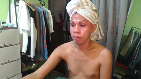 Snapshot of thick_bigcock13 chatting on October 2025 01:58:01 AM gil online show from October 2025 01:58:01 AM