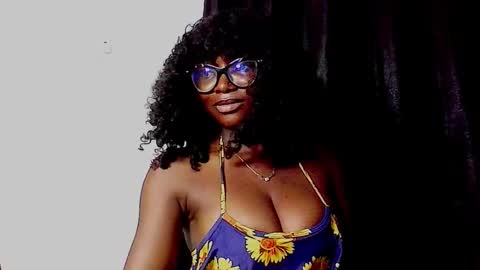 Jenny online show from October 2025 08:28:01 PM