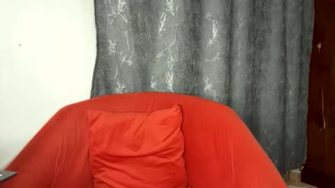 Snapshot of thick_jojo chatting on December 2025 03:01:02 AM Call me Taliee online show from December 2025 03:01:02 AM