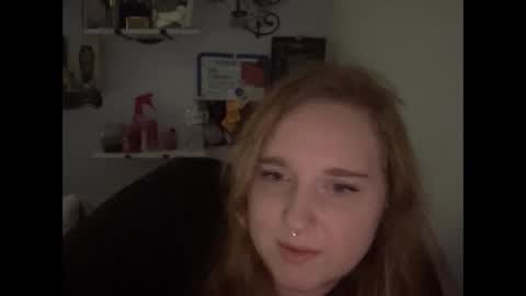 Snapshot of thickgingergoddess chatting on December 2024 04:42:01 PM Ariel online show from December 2024 04:42:01 PM