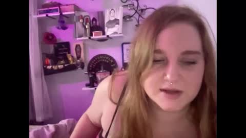 Snapshot of thickgingergoddess chatting on December 2024 01:37:02 AM Ariel online show from December 2024 01:37:02 AM