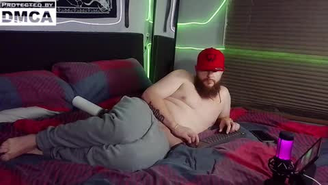 ThickHandsomeMan online show from January 2025 02:01:01 AM