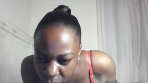 Snapshot of thicklipss275266 chatting on October 2025 10:23:02 PM thicklipss275266 online show from October 2025 10:23:02 PM