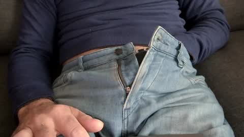 Snapshot of thickrum chatting on January 2025 02:47:01 PM Thickru online show from January 2025 02:47:01 PM