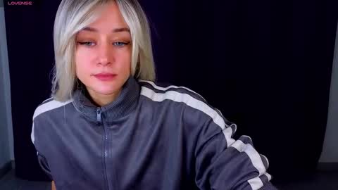 thief_of_hearts_ online show from October 2025 11:46:02 PM