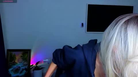 thief_of_hearts_ online show from October 2025 09:21:02 PM