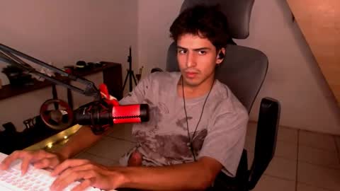 thieves_us online show from December 2025 05:06:02 AM