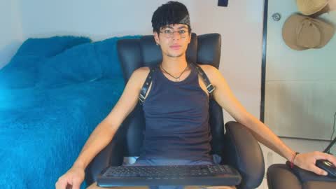 Thiago Saenzz online show from May 2026 06:09:01 PM