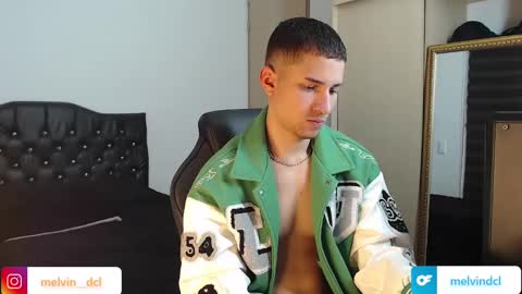 Snapshot of thin_tommy11 chatting on December 2024 10:25:01 PM thin_tommy11 online show from December 2024 10:25:01 PM