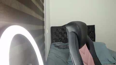 Snapshot of thin_tommy11 chatting on January 2025 02:14:01 AM thin_tommy11 online show from January 2025 02:14:01 AM